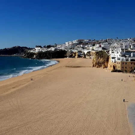 Marina Gold アパート